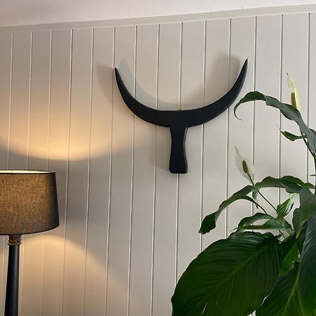 The Black Bull Motel Traralgon Extérieur photo