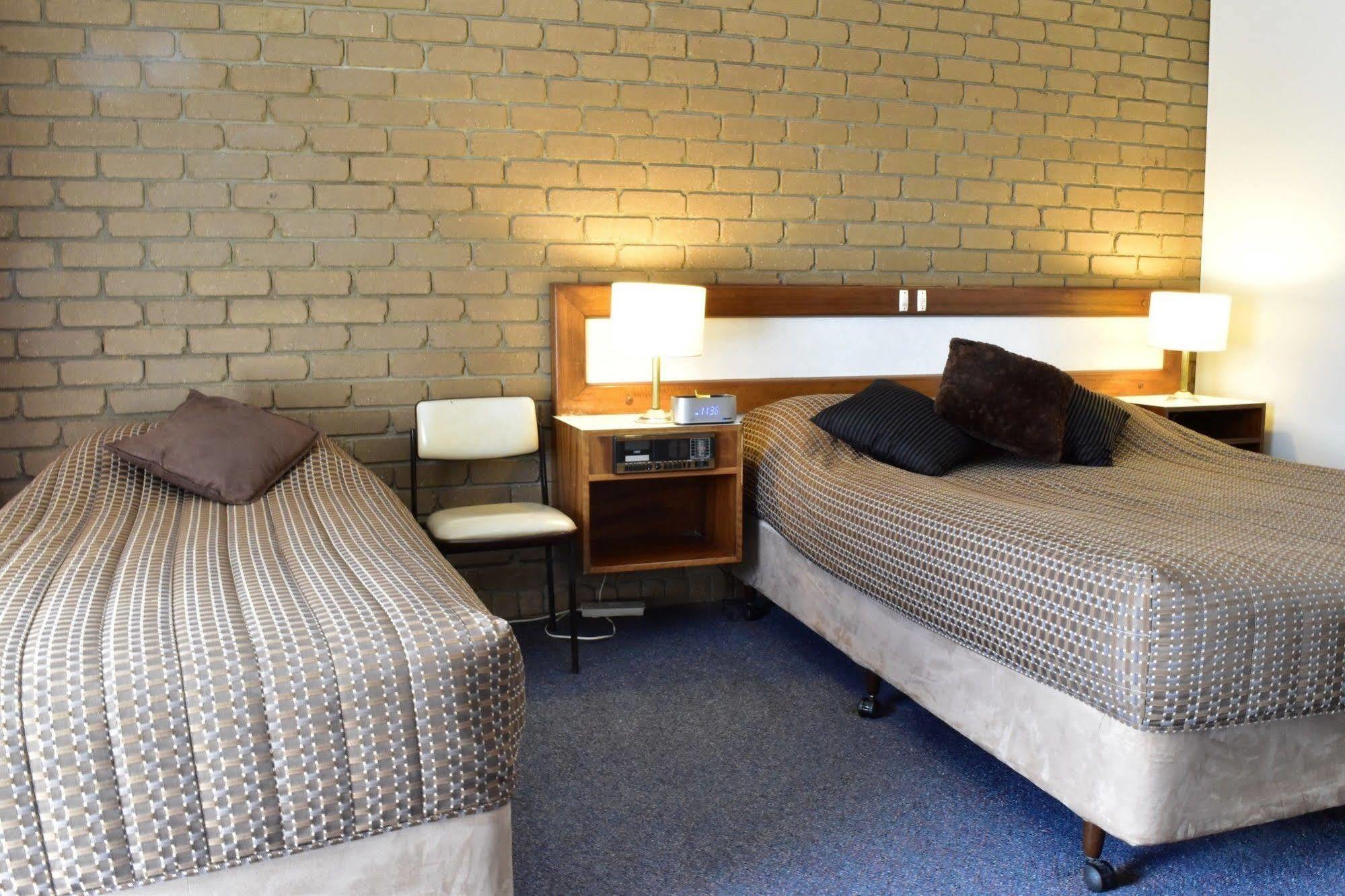 The Black Bull Motel Traralgon Extérieur photo