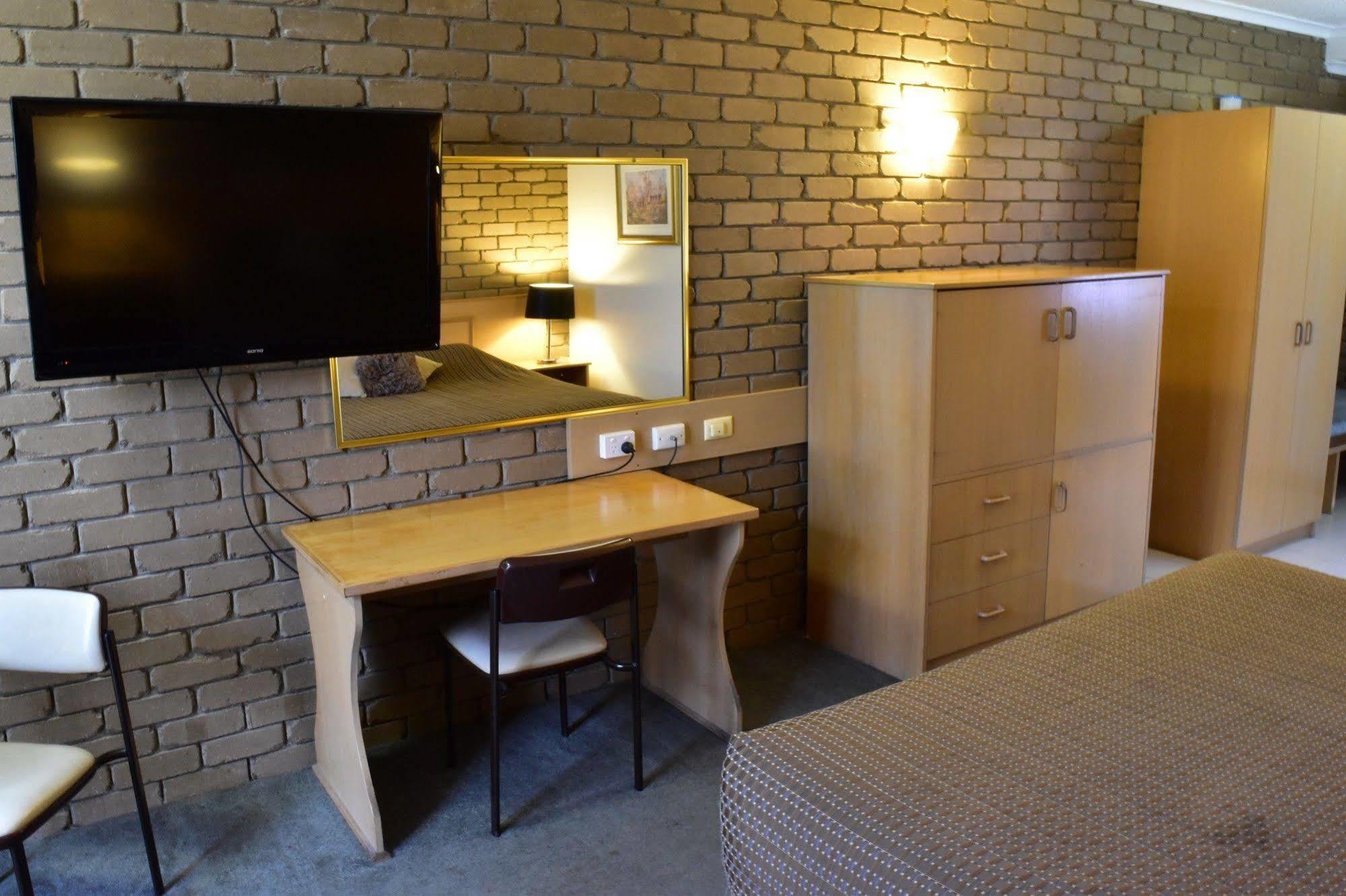 The Black Bull Motel Traralgon Extérieur photo