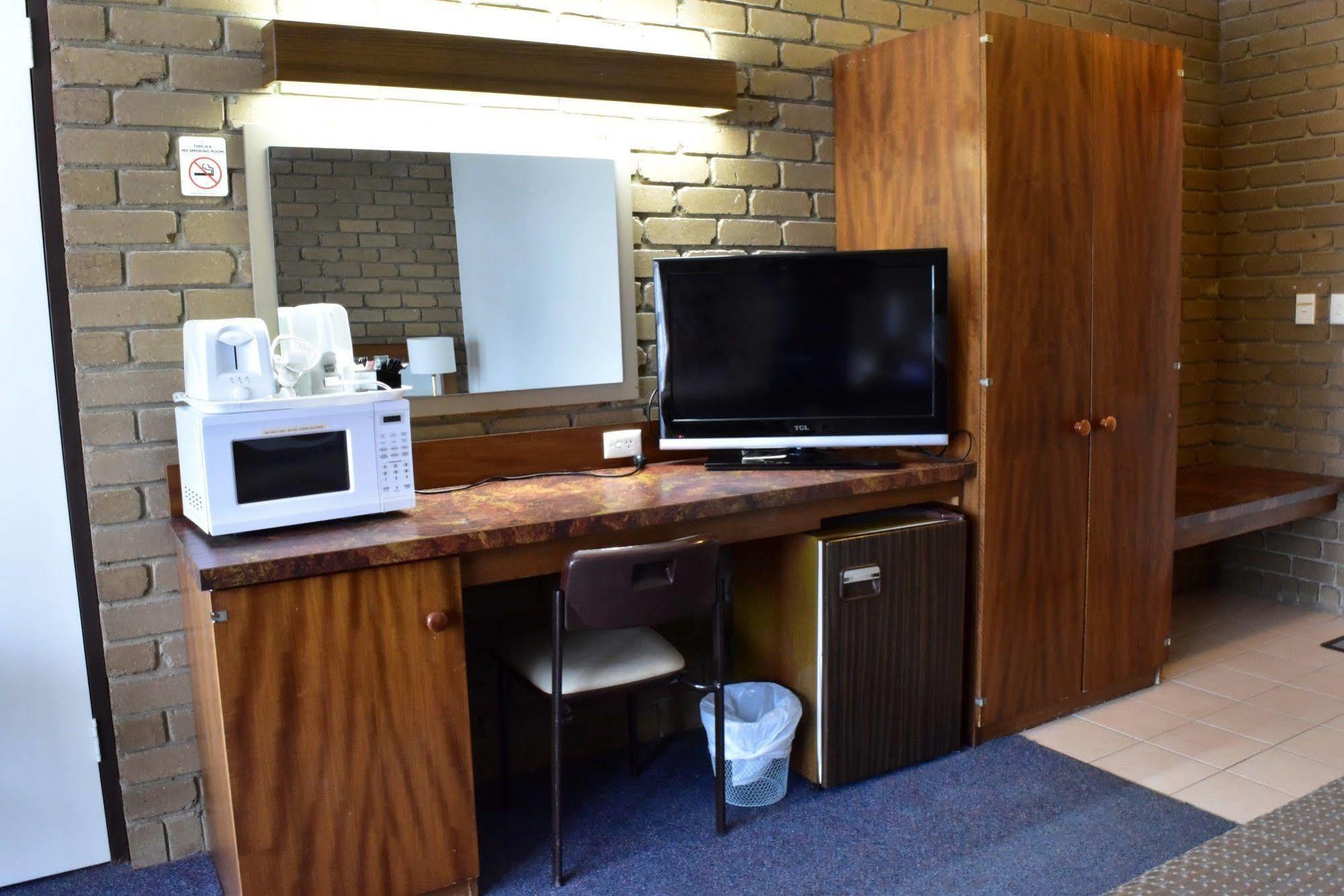 The Black Bull Motel Traralgon Extérieur photo
