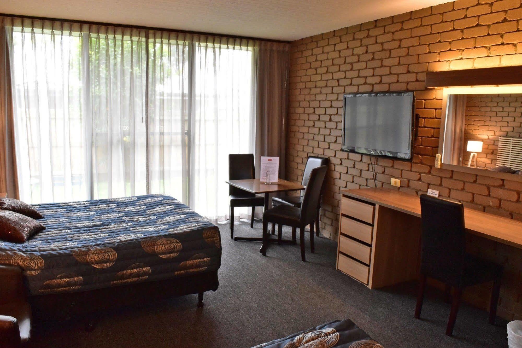 The Black Bull Motel Traralgon Extérieur photo