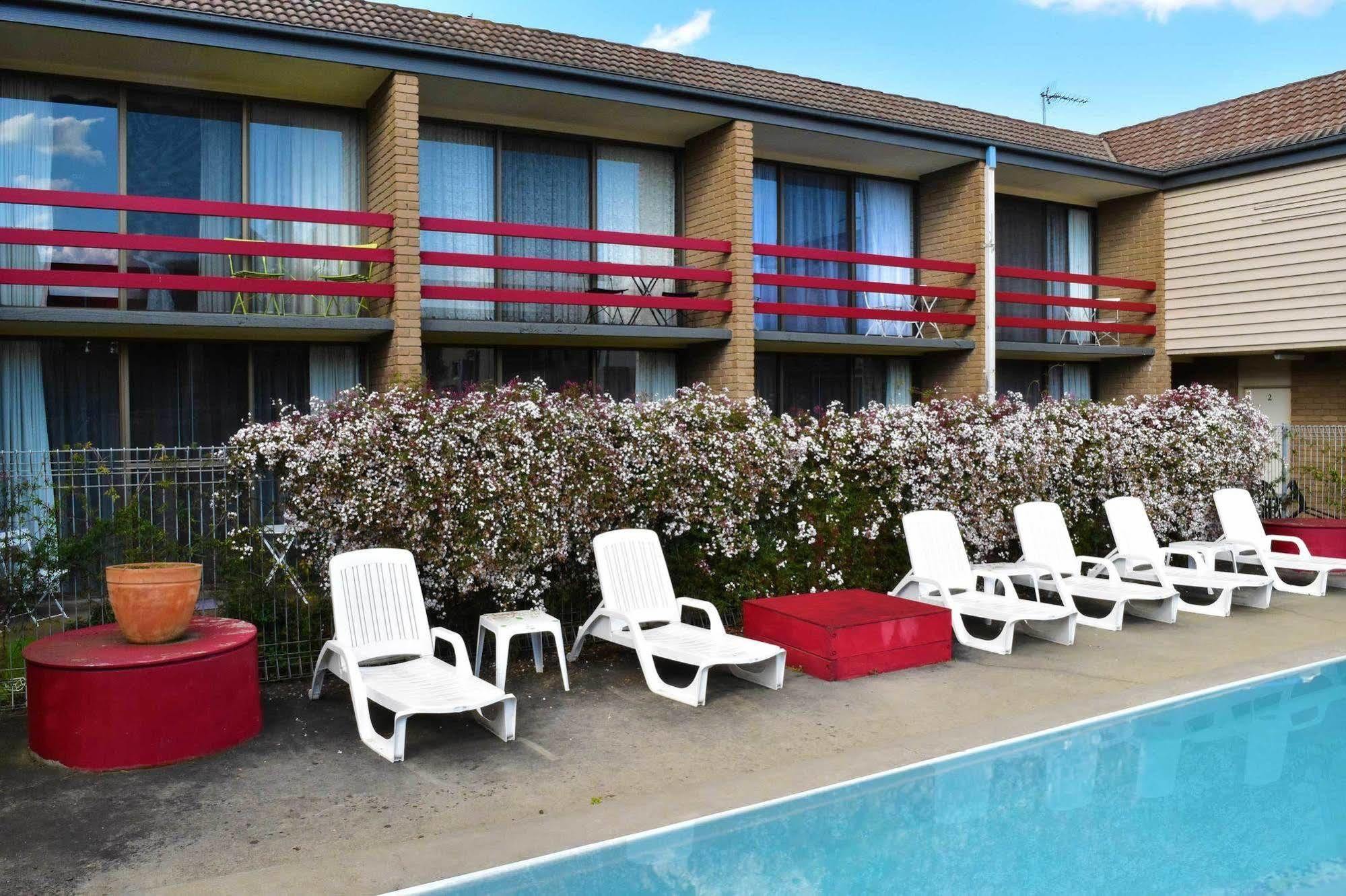 The Black Bull Motel Traralgon Extérieur photo